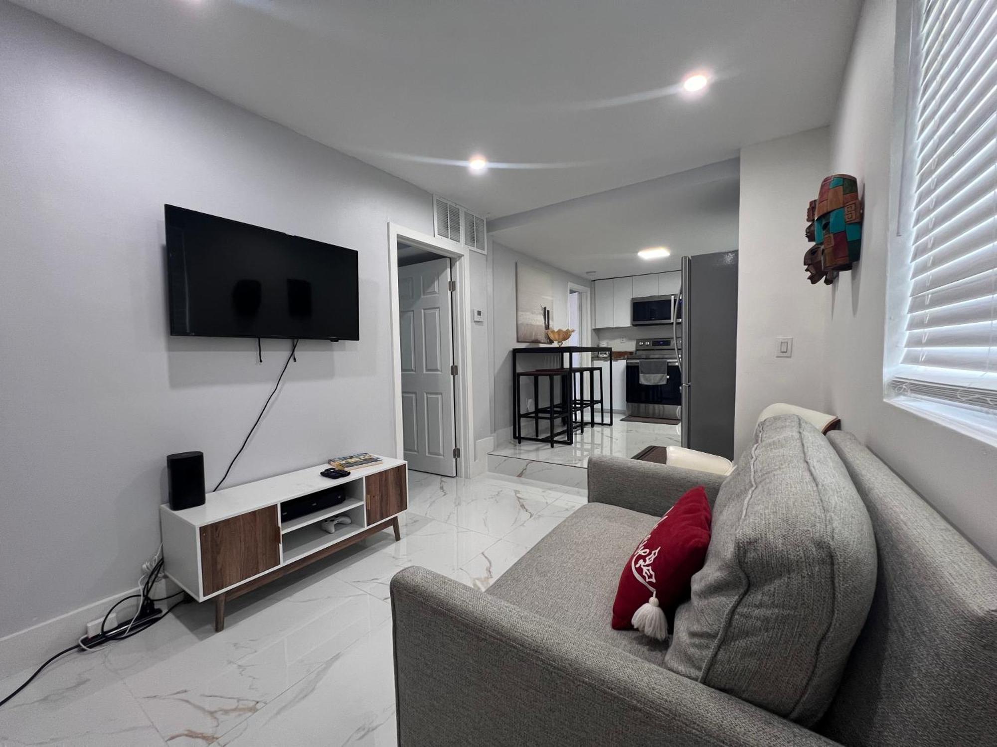 Charming Two Bedroom Apartment. Miami Exteriér fotografie